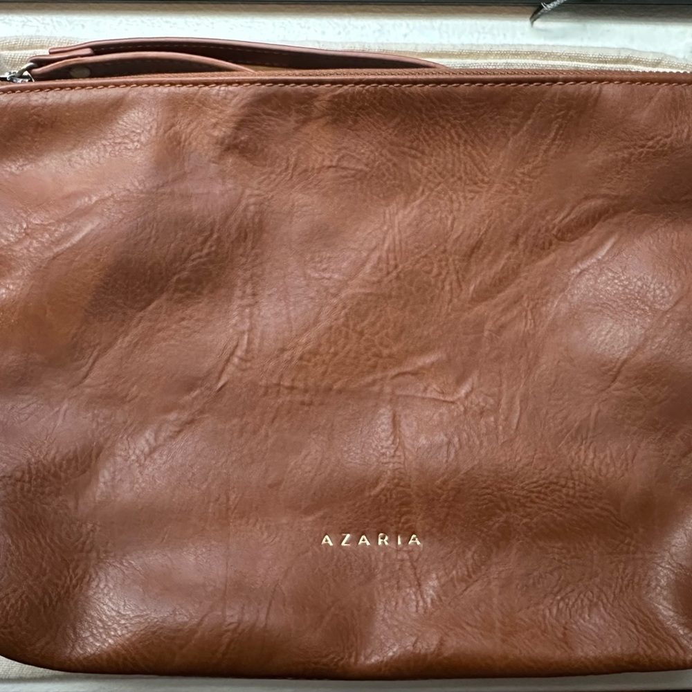 Azaria Brown clutch